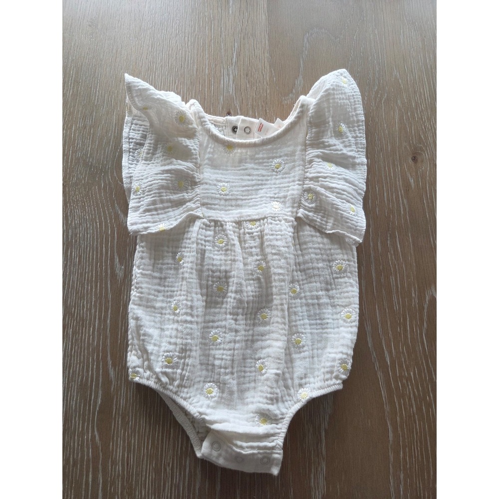 Cat and jack baby‎ girl romper 6-9 mos